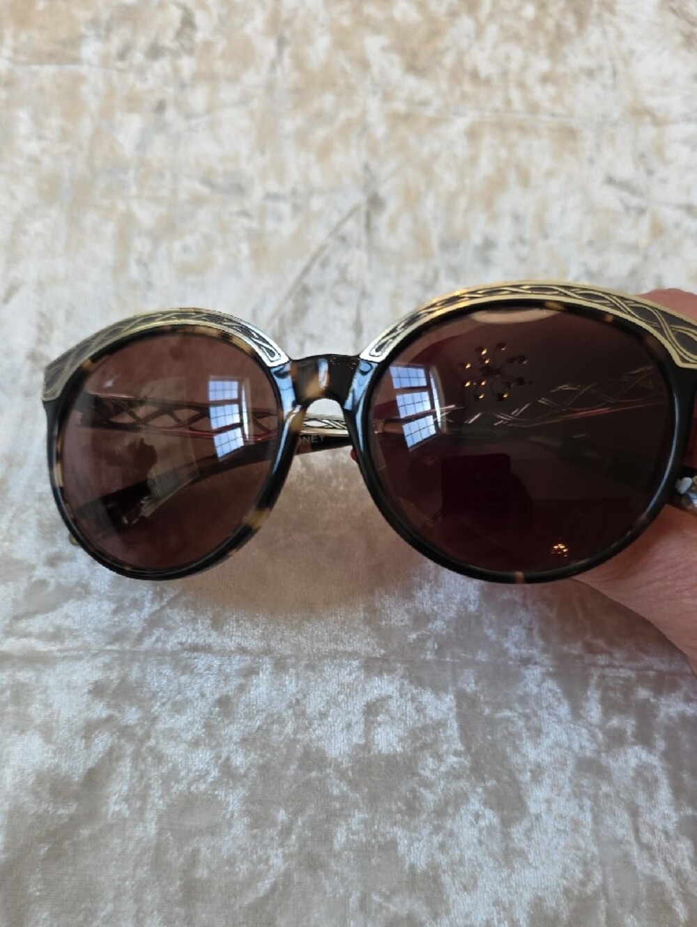 Brighton Sydney Tortoiseshell Sunglasses with Brown Lenses - Picture 9 of 13